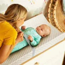 Munchkin - 2Pk Diaper Changing Pad Covers, White -Baby Ease Deals Store munchkin 2pk diaper changing pad covers white image 7