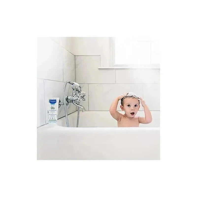 Mustela - Baby 2-in-1 Cleansing Gel 3 Mustela - Baby 2-in-1 Cleansing Gel - Image 3